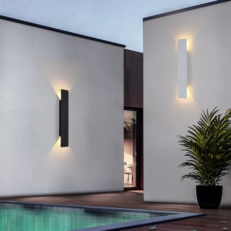 StreamLine – Weatherproof LED Wall Lamp for Outdoor Spaces