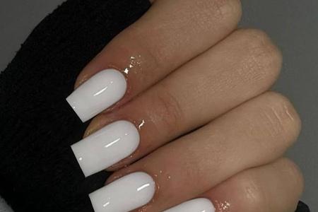 Best 11+ white short acrylic nails you must try this year