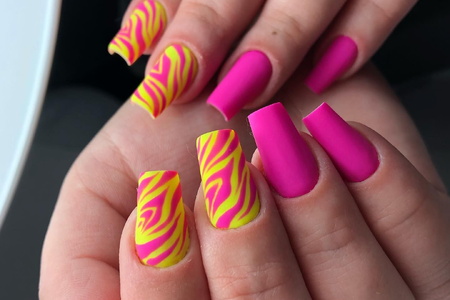 Best 20+ yellow and pink nails you must try this year